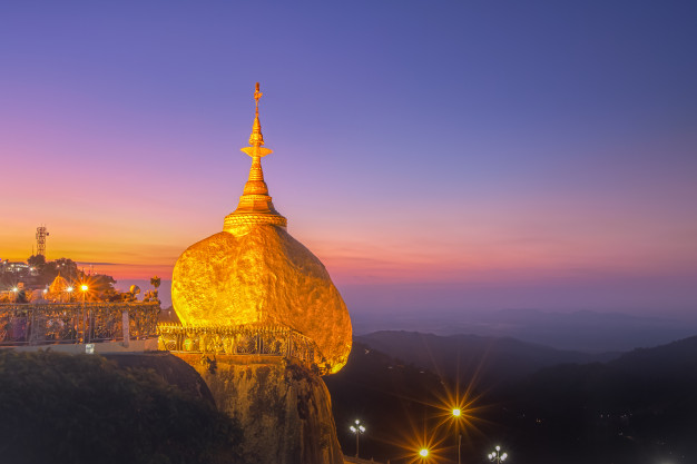 golden-rock-pagoda-morning_46338-37