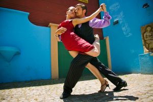 AAN53J Tango dancers in La Boca.